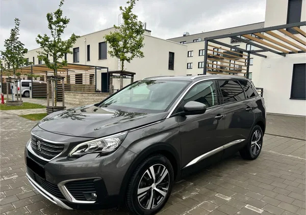 świętokrzyskie Peugeot 5008 cena 59500 przebieg: 175000, rok produkcji 2018 z Wrocław